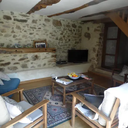 Bed & Breakfast Combecave